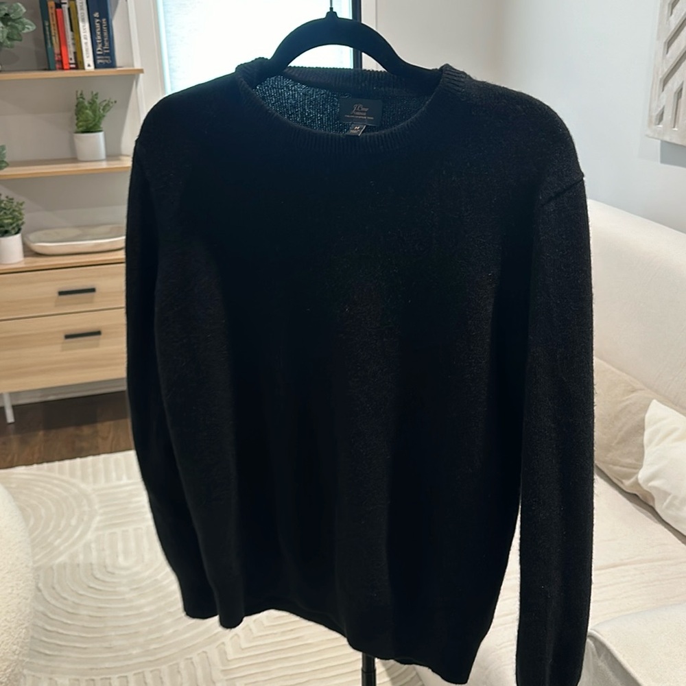 JCrew Men’s Black cashmere sweater